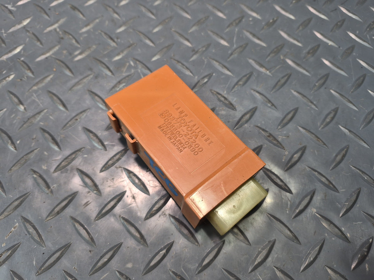 85-88 Toyota Cressida MX73 Light Lamp Failure Control Module 89373-22200 Dmgd