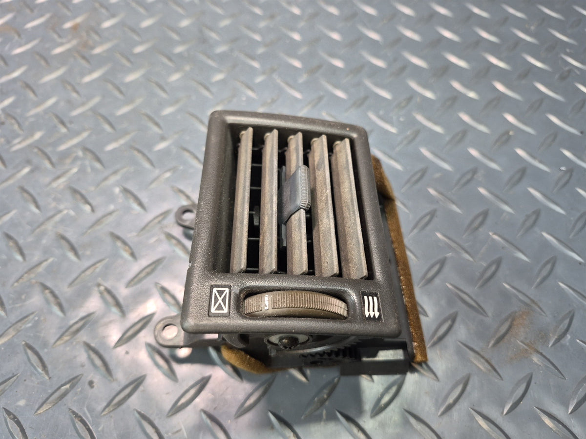 84-86 Toyota Cressida MX73 Dash Front Left & Right A/C Air Vent Grille Set OEM