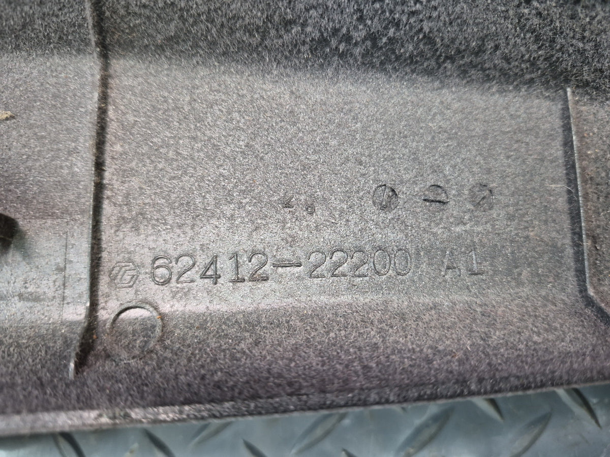 84-86 Toyota Cressida MX73 Sedan Upper Interior B Pillar Trim Cover Set Damaged