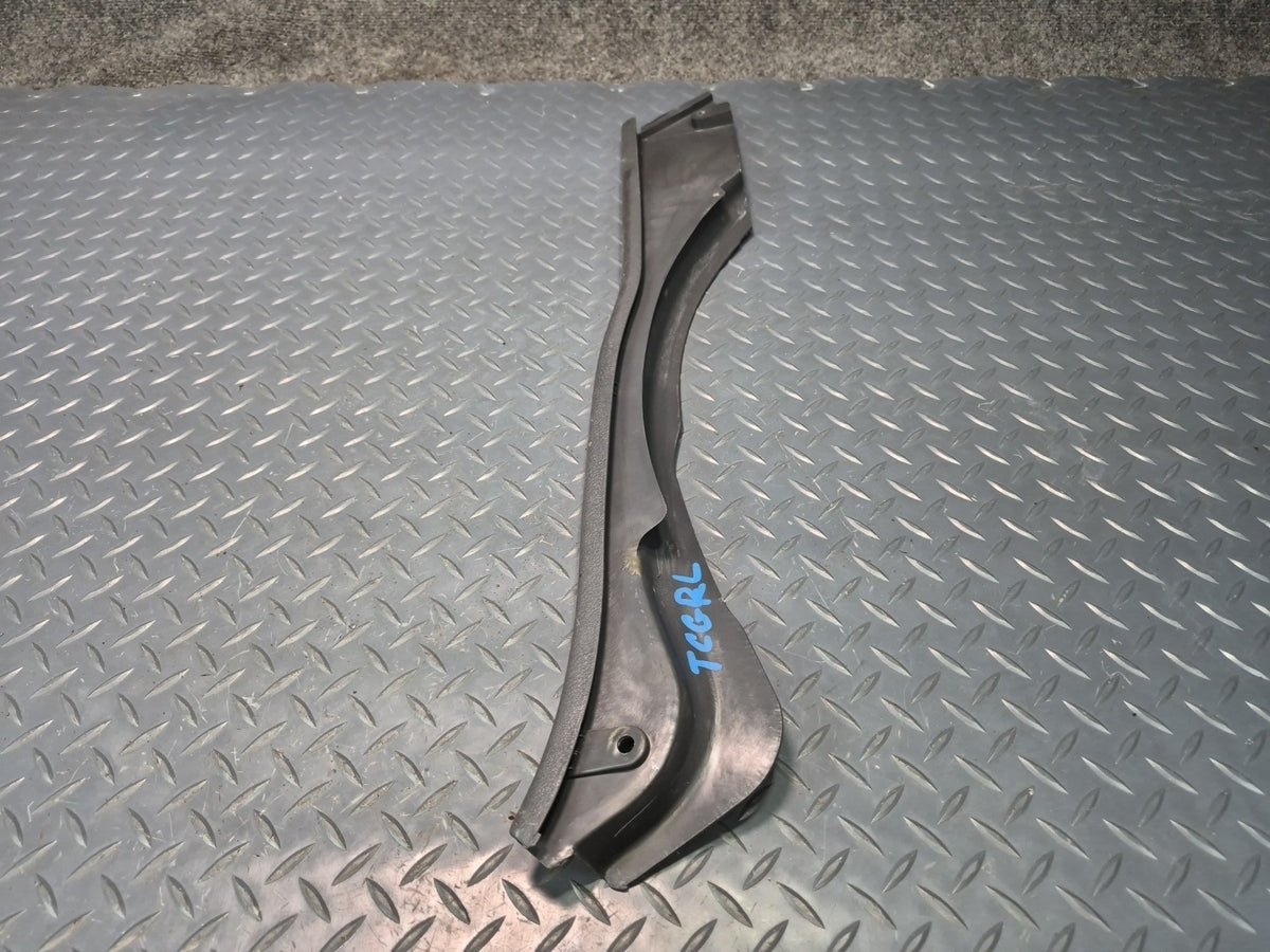 84-86 Toyota Cressida MX73 Sedan Rear Left & Right C Pillar Lower Trim Set OEM