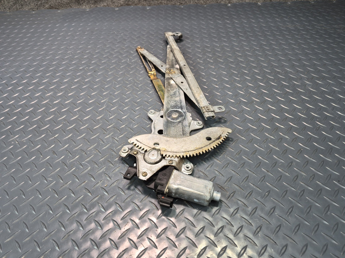 84-88 Toyota Cressida MX73 Sedan Front Right Door Window Regulator Motor OEM