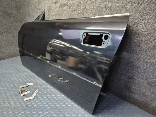 1994-1997 BMW E31 840Ci Left Door Shell Panel Schwarz