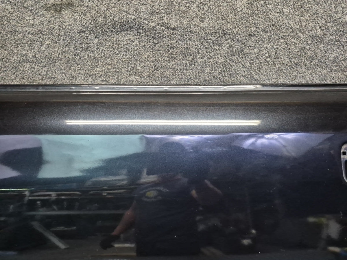 1994-1997 BMW E31 840Ci Left Door Shell Panel Schwarz