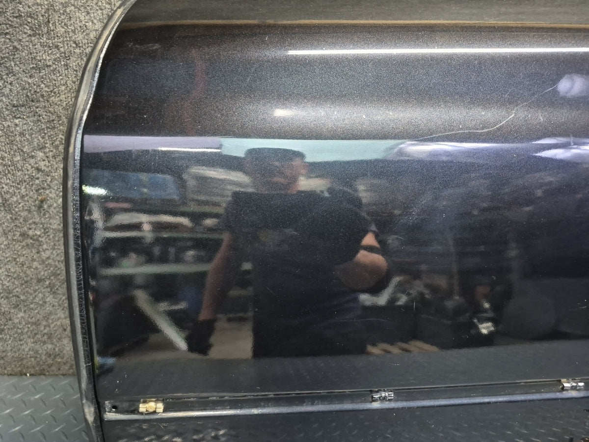 1994-1997 BMW E31 840Ci Left Door Shell Panel Schwarz