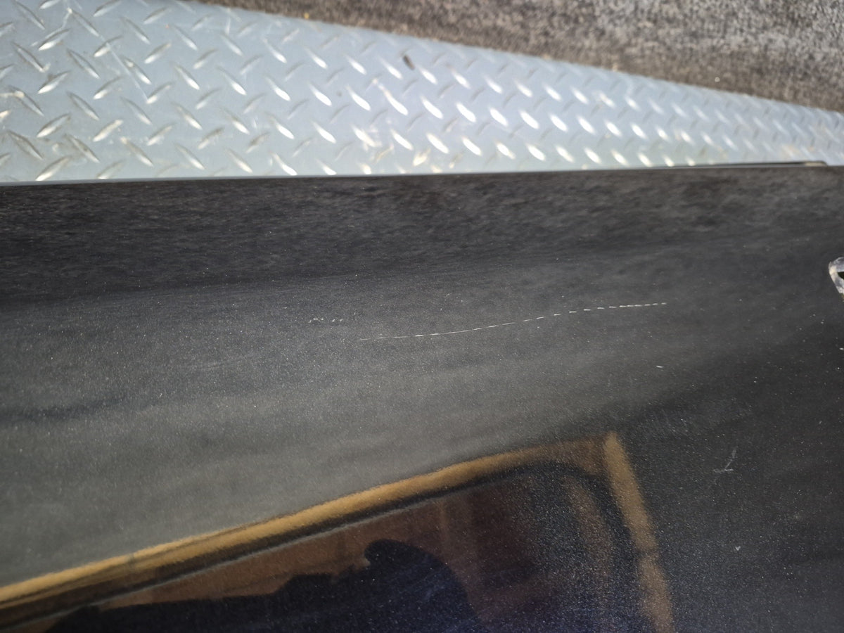 1994-1997 BMW E31 840Ci Left Door Shell Panel Schwarz