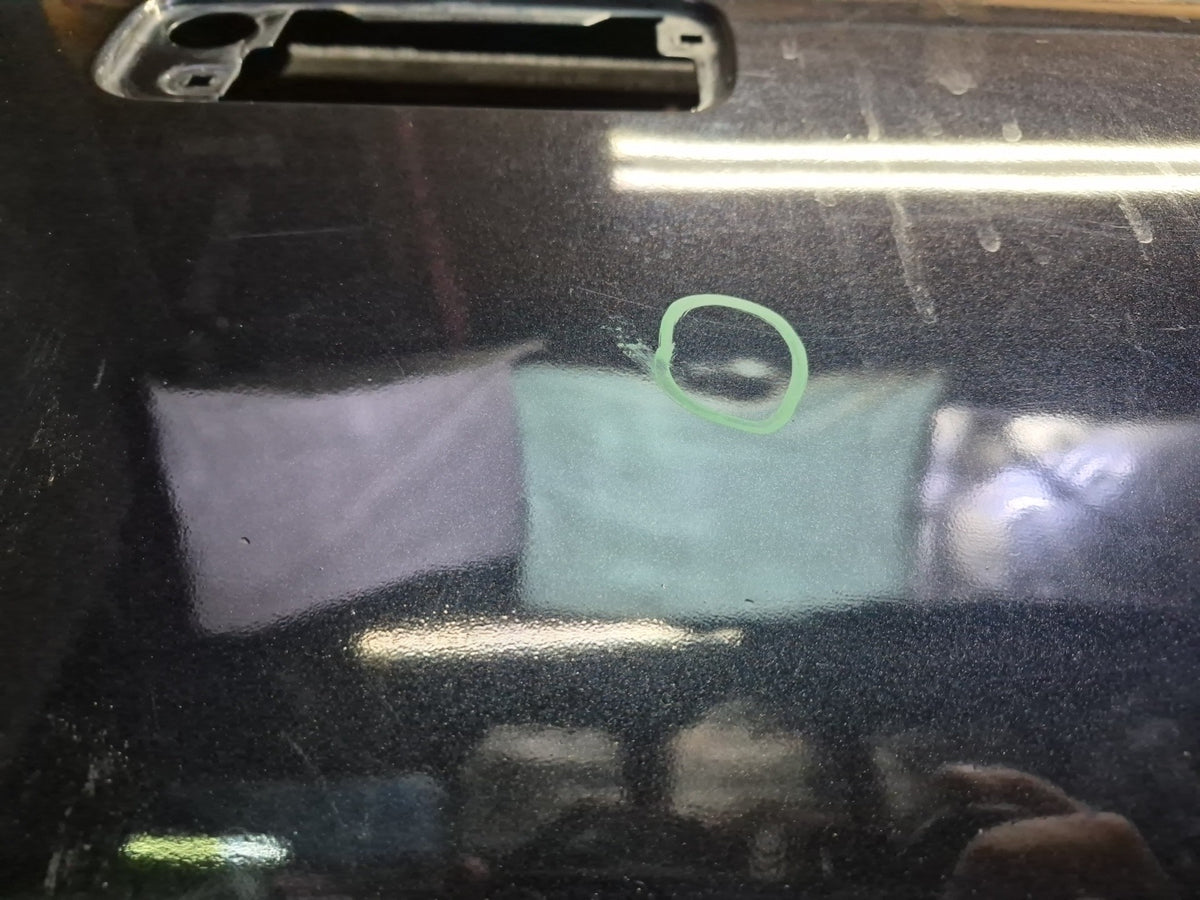 1994-1997 BMW E31 840Ci Right Door Shell Panel Schwarz Damaged