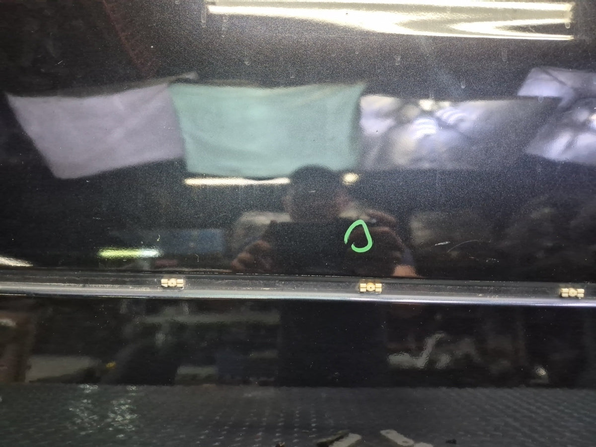 1994-1997 BMW E31 840Ci Right Door Shell Panel Schwarz Damaged