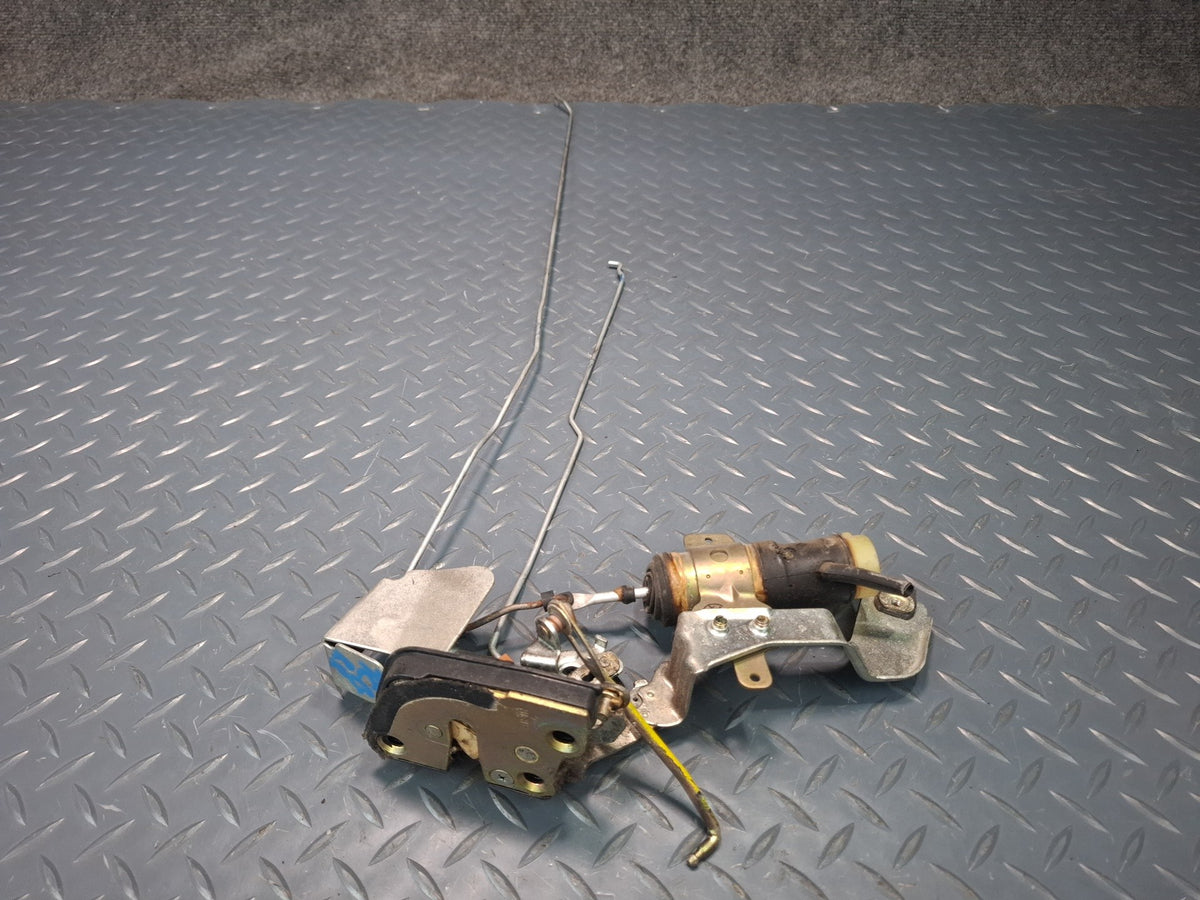 84-88 Toyota Cressida MX73 Sedan Rear Right Door Lock Latch w Actuator OEM