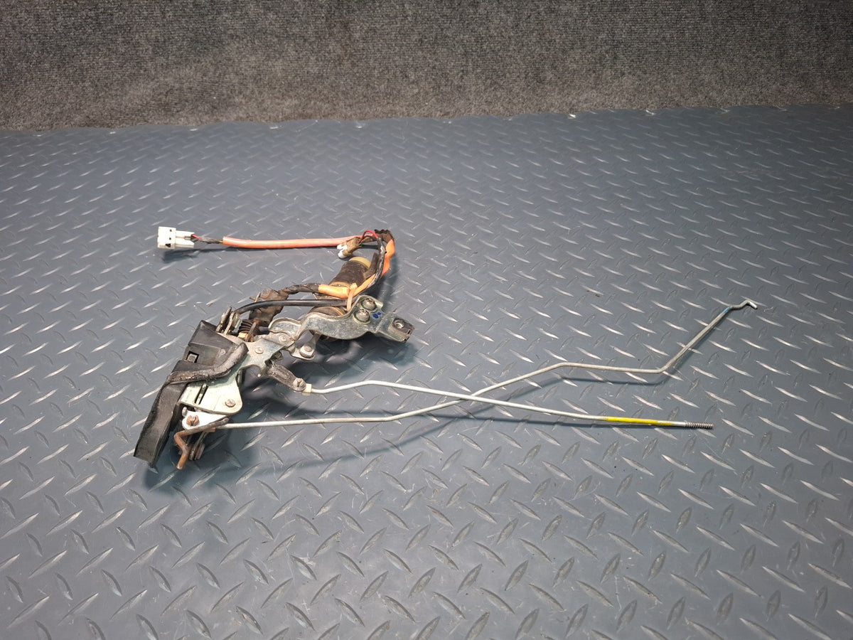 84-88 Toyota Cressida MX73 Sedan Front Right Door Lock Latch w Actuator OEM