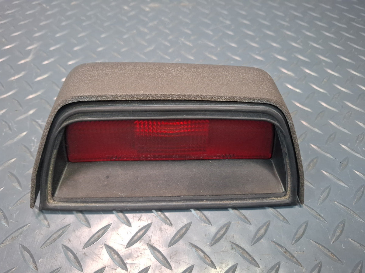 85-86 Toyota Cressida MX73 Sedan Rear Center Third Brake Light Lamp Brown OEM