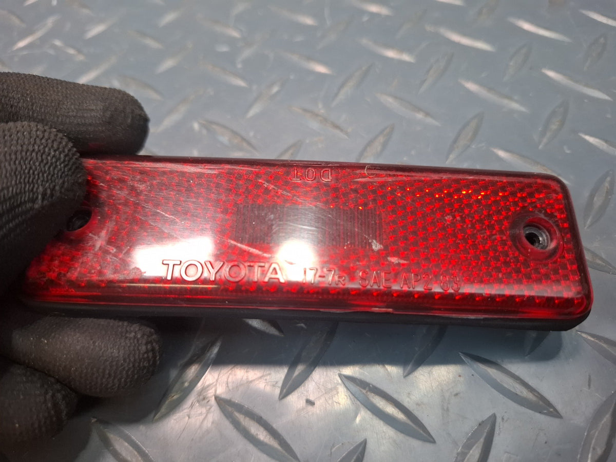 84-86 Toyota Cressida MX73 Rear Left & Right Fender Marker Light Lamp Set OEM