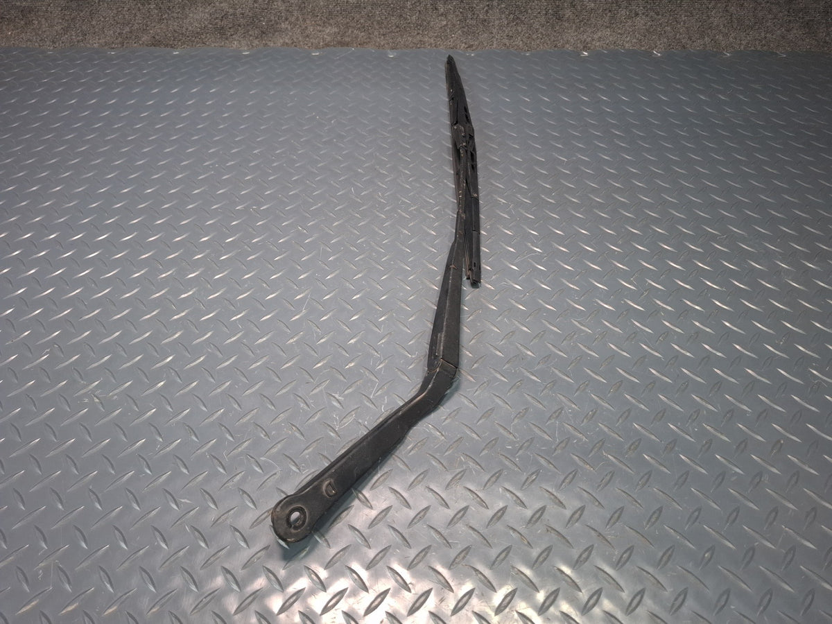 84-86 Toyota Cressida MX73 Set of 2 Front Left & Right Wiper Arm OEM