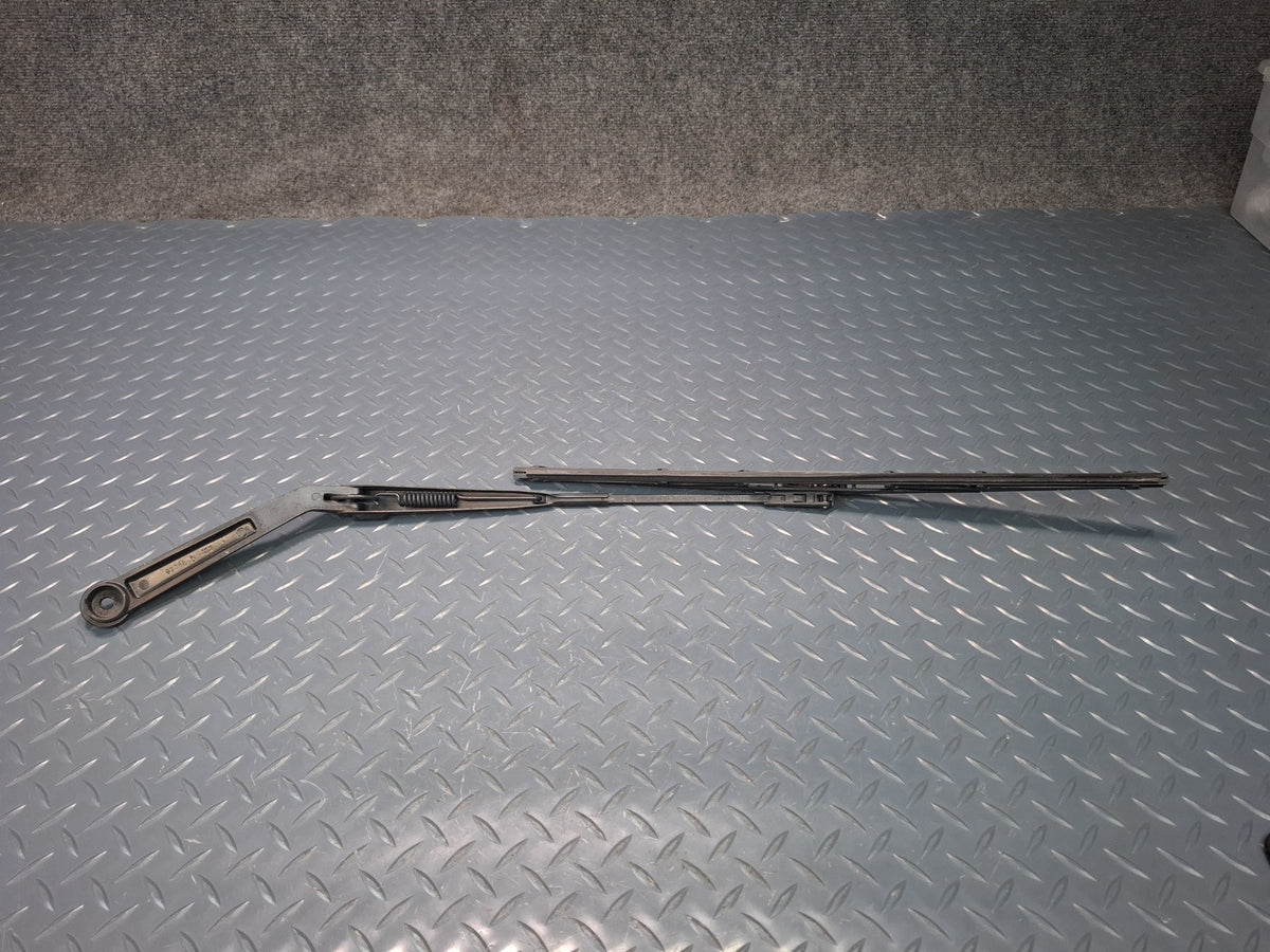 84-86 Toyota Cressida MX73 Set of 2 Front Left & Right Wiper Arm OEM