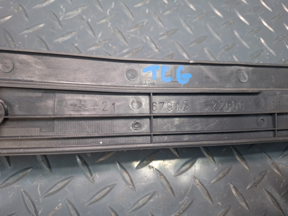 84-88 Toyota Cressida MX73 Sedan Front & Rear Door Scuff Sill Plate Trim Set OEM
