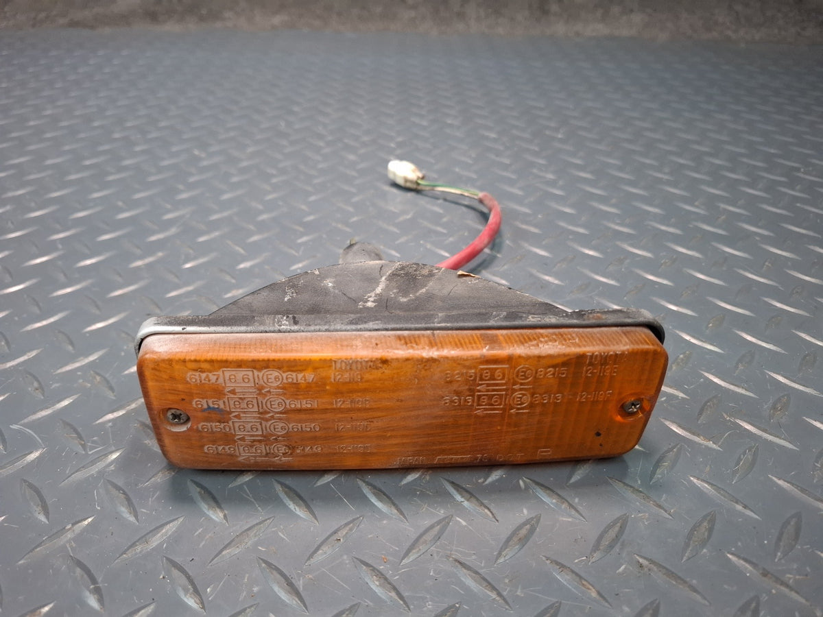 84-88 Toyota Cressida MX73 Front Right Bumper Turn Light Lamp OEM