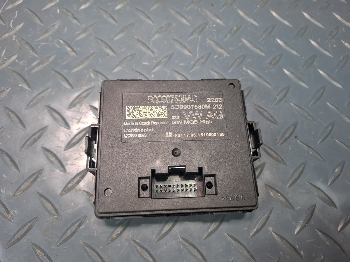 2015 Audi S3 8VS Gateway Control Module Unit 5Q0907530AC OEM