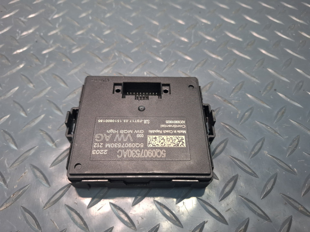 2015 Audi S3 8VS Gateway Control Module Unit 5Q0907530AC OEM