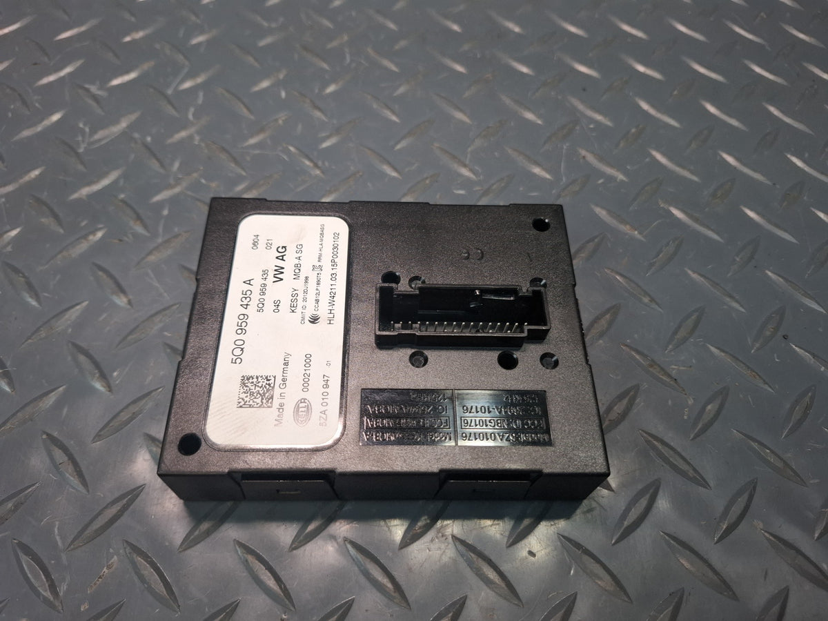 15-20 Audi S3 8VS Sedan Keyless Entry Kessy Control Module 5Q0959435A OEM