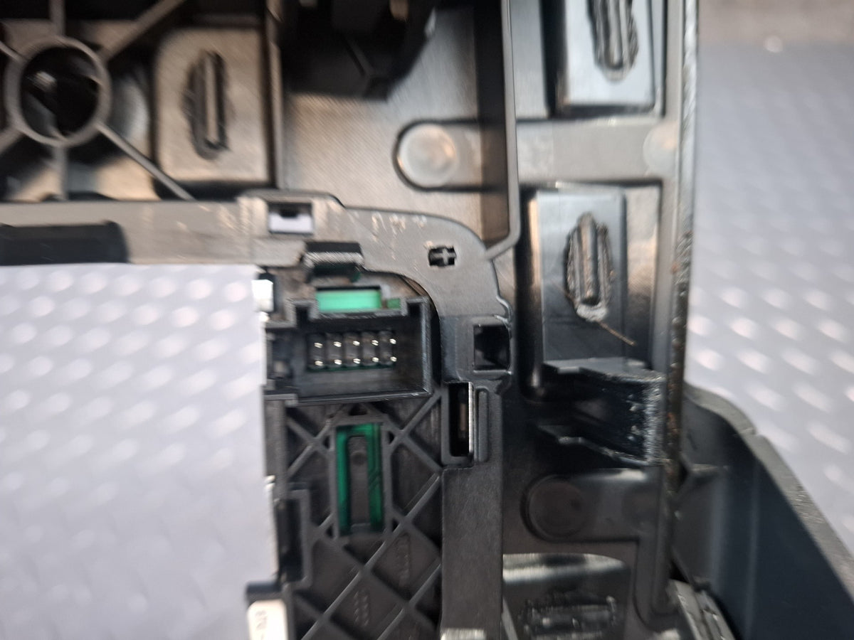 15-16 Audi A3 S3 8VS Sedan A/T Center Console Cover Media Switch Panel Assy OEM