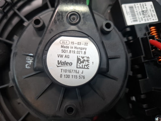 15-20 Audi S3 8VS Hvac A/C Heater Blower Motor Fan w Resistor 5Q1819021B OEM