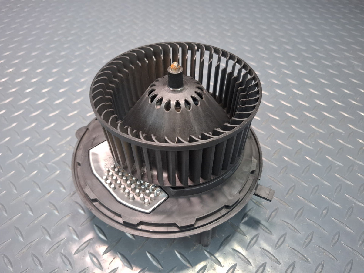 15-20 Audi S3 8VS Hvac A/C Heater Blower Motor Fan w Resistor 5Q1819021B OEM