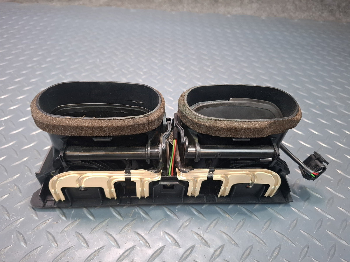1994-1997 BMW E31 840Ci Dash Front Center A/C Air Vent Grille Defected