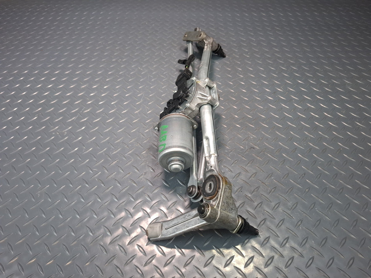 2008-2011 BMW E90 M3 Windshield Wiper Transmission Linkage w Motor