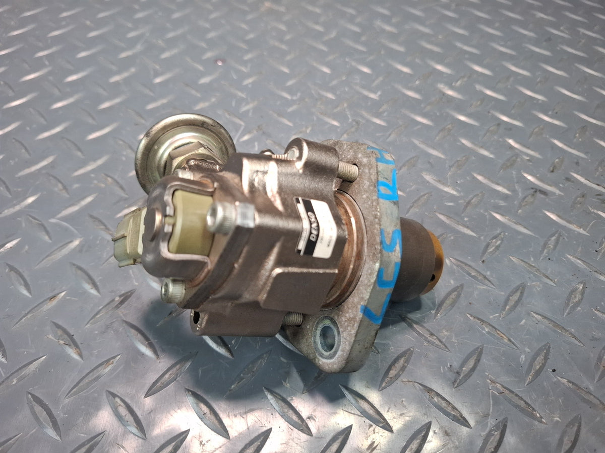 10-12 Lexus UVF46L LS600h Engine High Pressure Fuel Pump 23100-38101 OEM