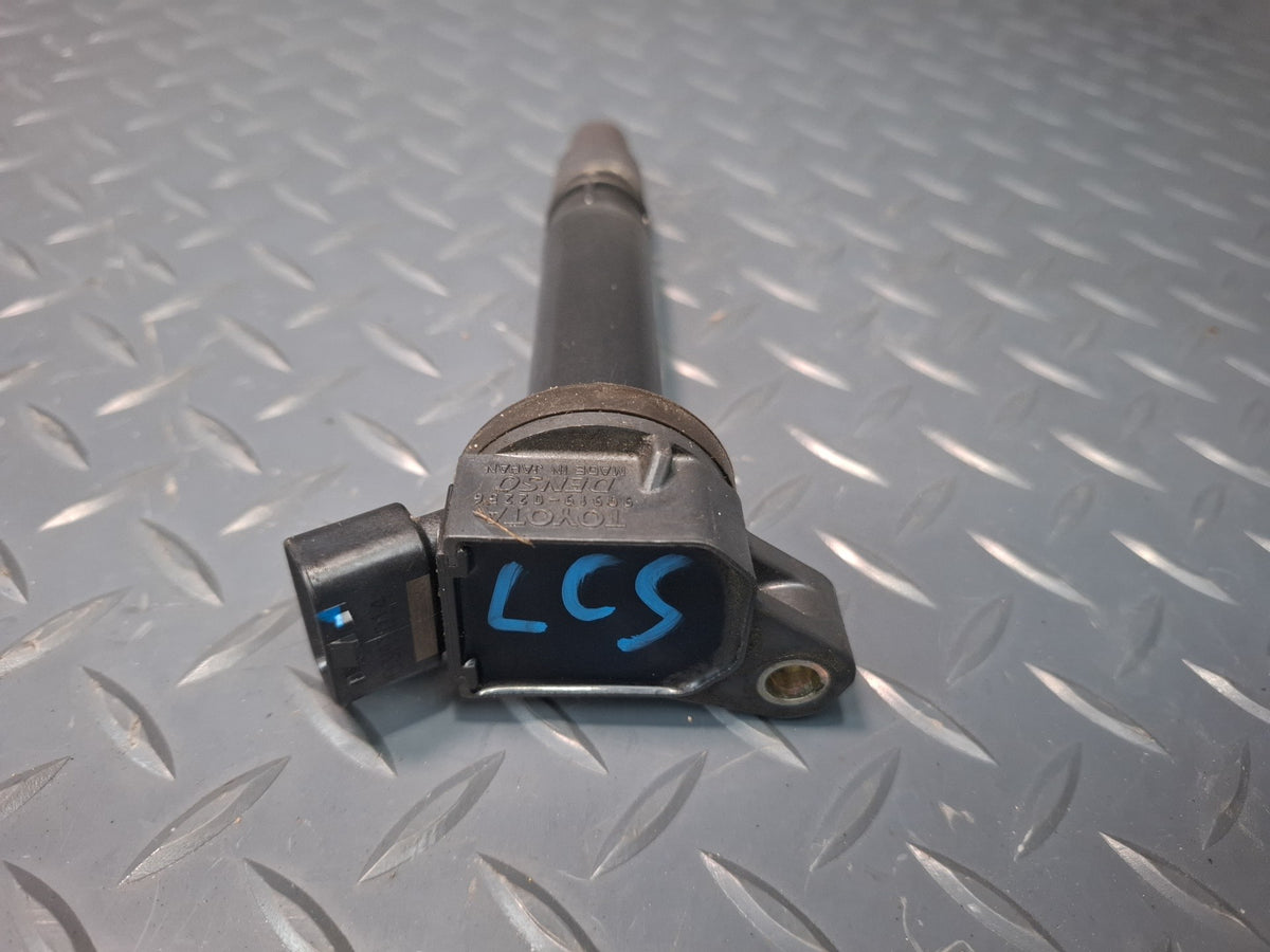 08-16 Lexus UVF46L LS600h Set of 8 Engine Ignition Coil 90919-02256 OEM