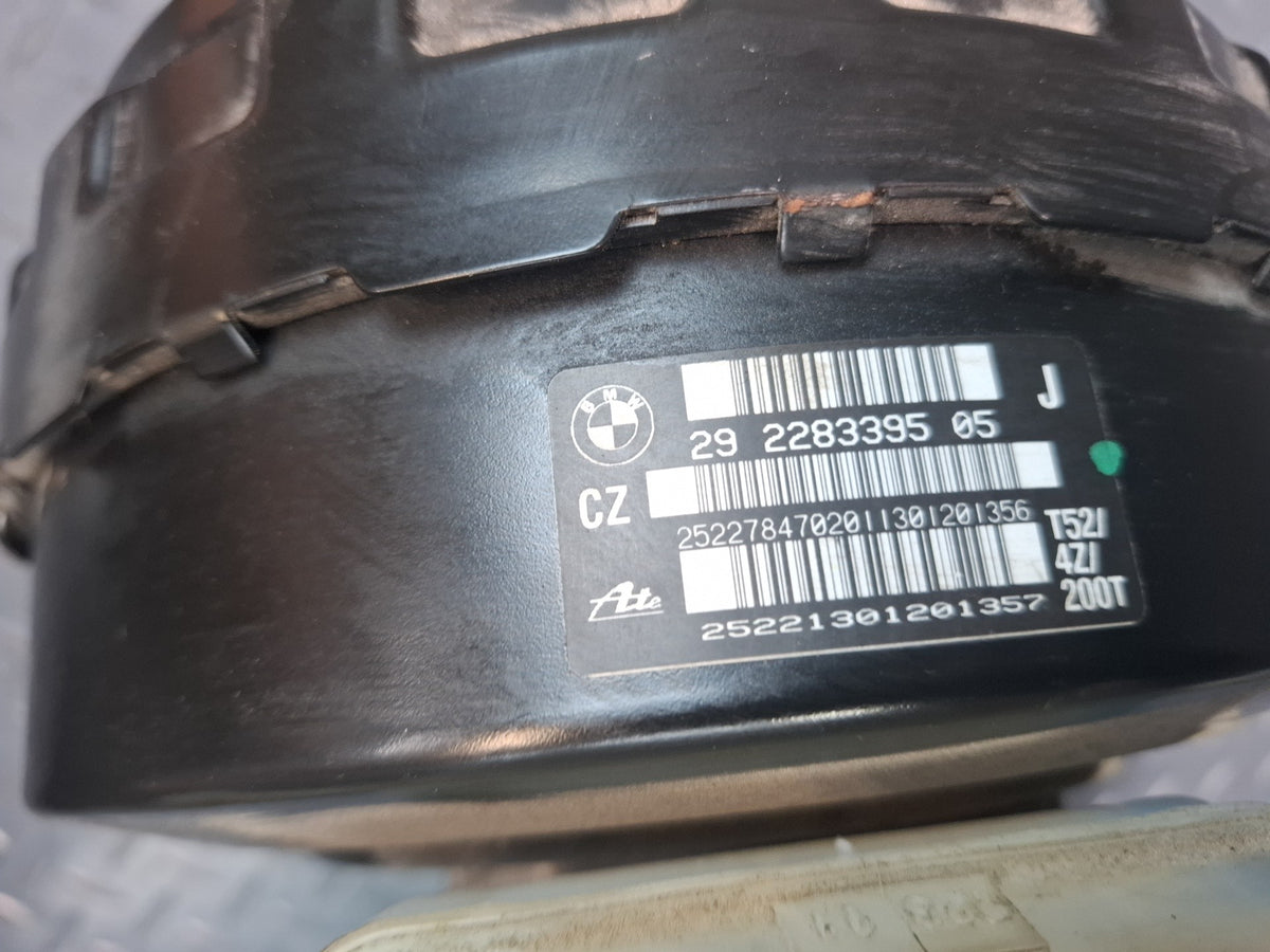 2008-2011 BMW E90 E92 E93 M3 Brake Master Cylinder Booster Fluid Reservoir