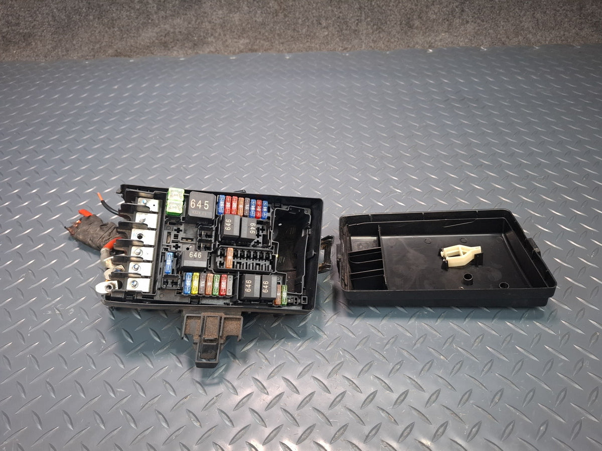 17-20 Audi S3 8VS Engine Bay Fuse Relay Box 5Q0907361C OEM
