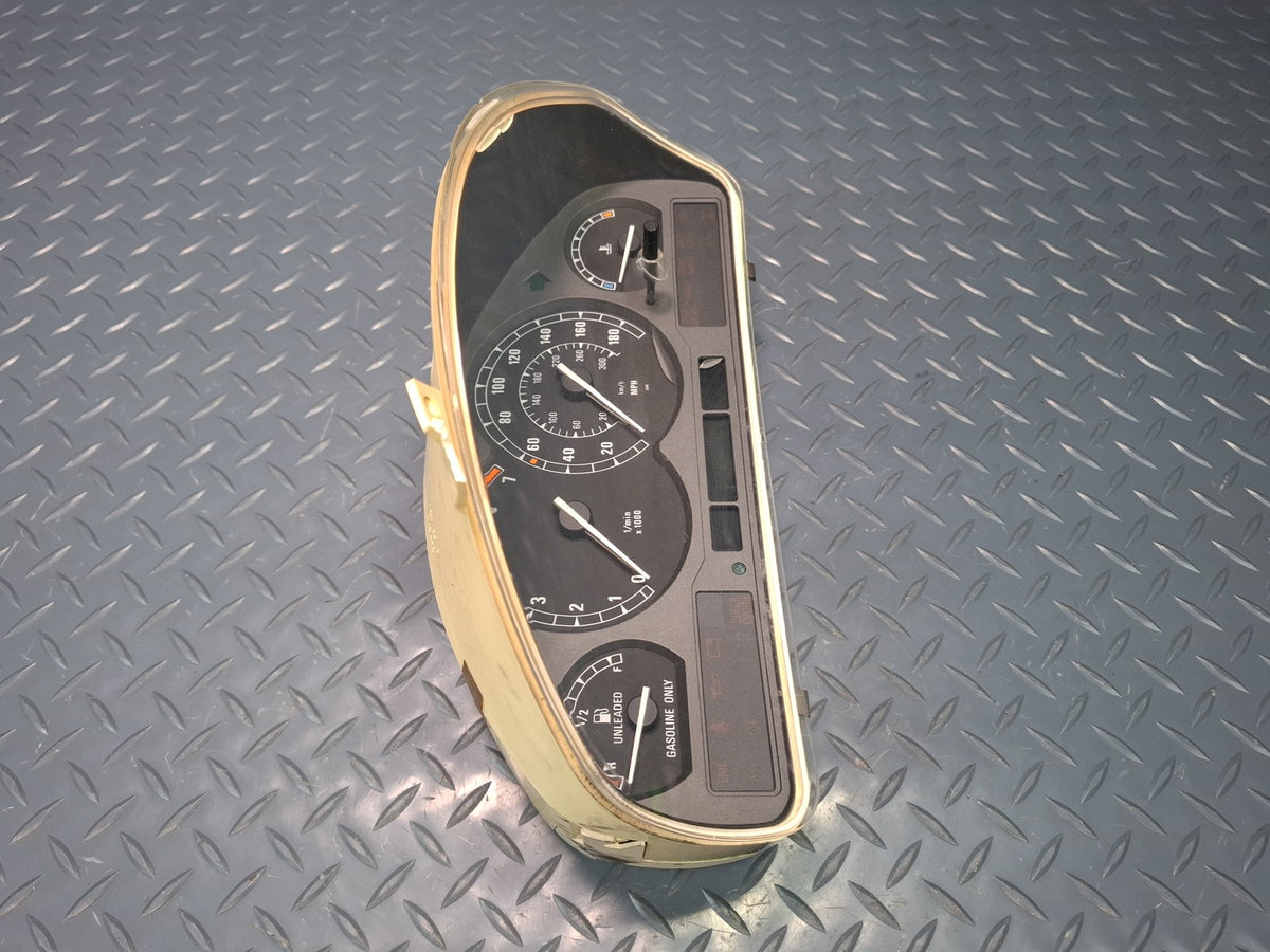 1994-1997 BMW E31 840Ci M62 Instrument Cluster Gauge Speedometer 8354451 Damaged