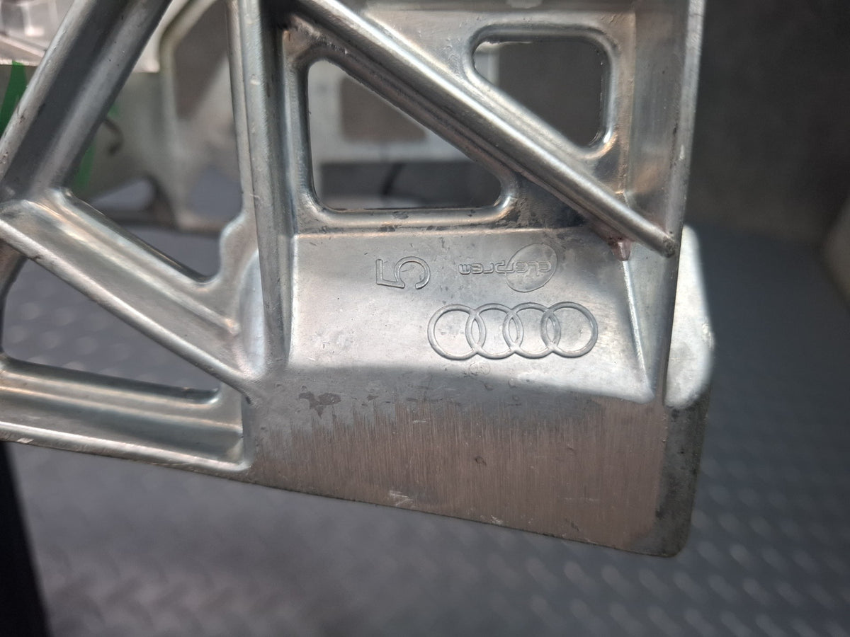 15-20 Audi A3 S3 8VS Center Console Leather Armrest Lid Cover Black OEM