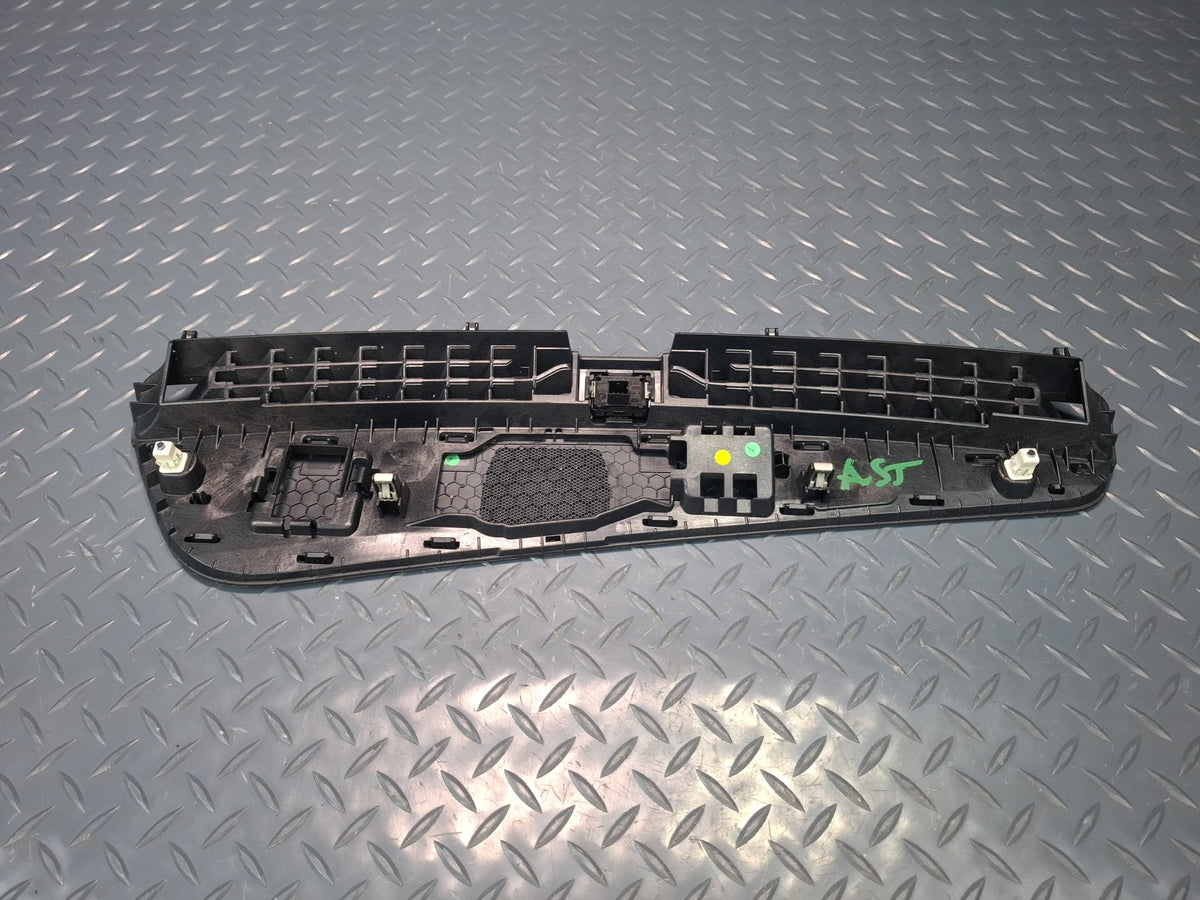 15-16 Audi A3 S3 8VS Dash Front Upper Center Trim Speaker Grille OEM