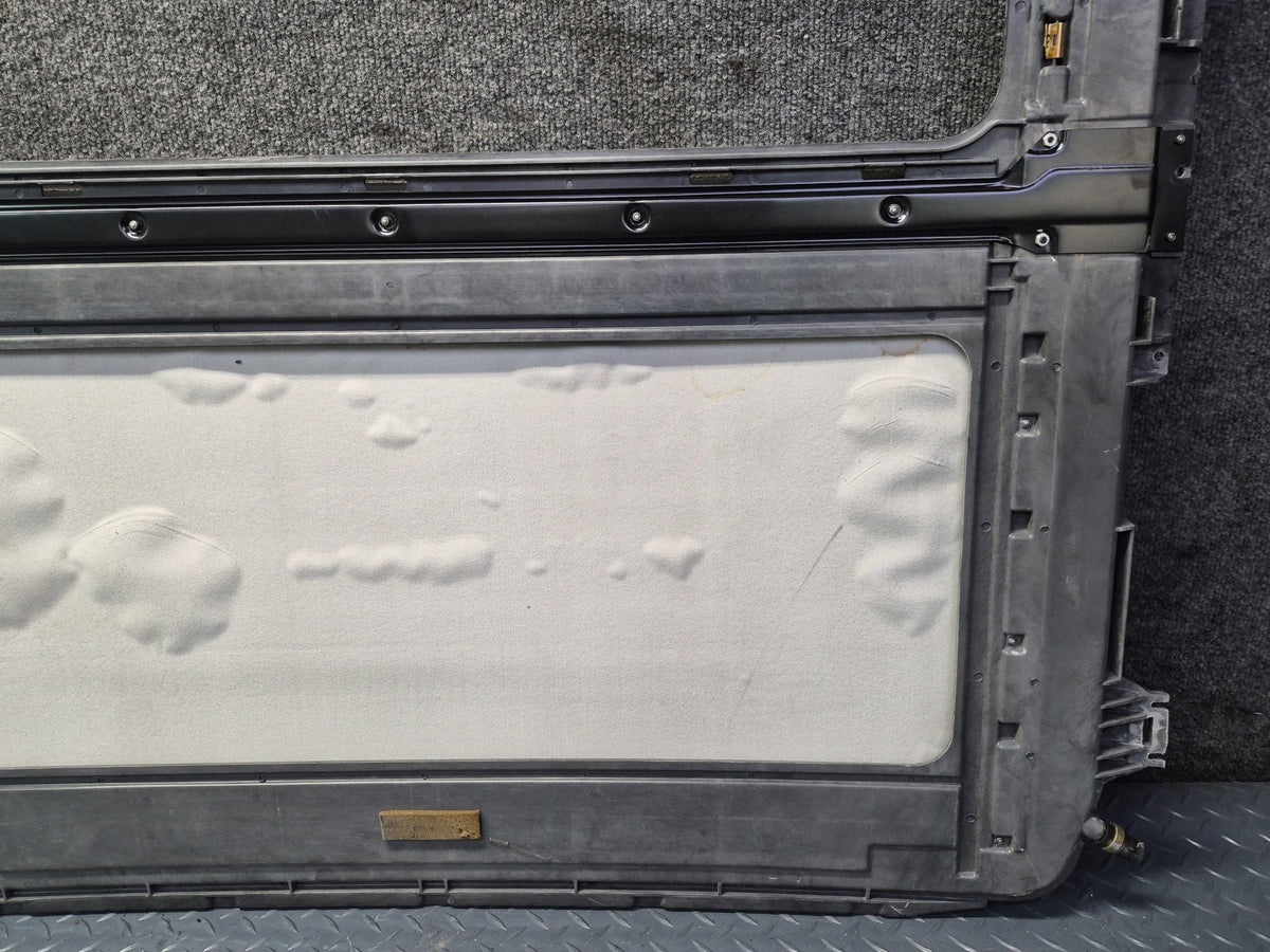 1994-1997 BMW E31 840Ci Sunroof Panel Frame Assembly