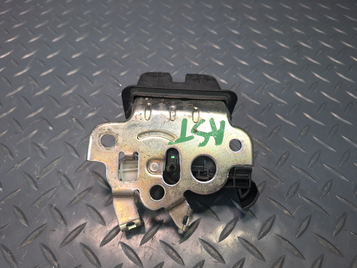 15-20 Audi S3 8VS Rear Tailgate Trunk Lock Latch Actuator 4H0827505A OEM