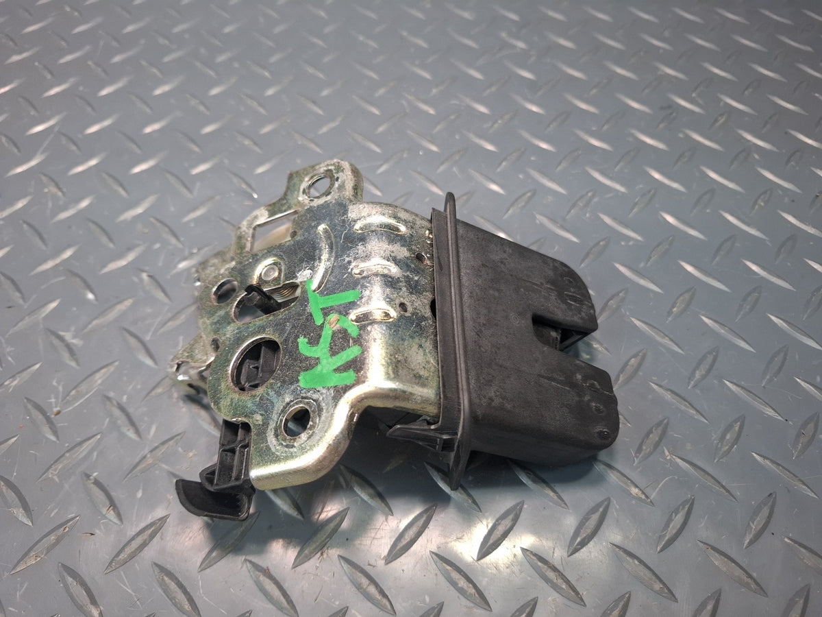 15-20 Audi S3 8VS Rear Tailgate Trunk Lock Latch Actuator 4H0827505A OEM
