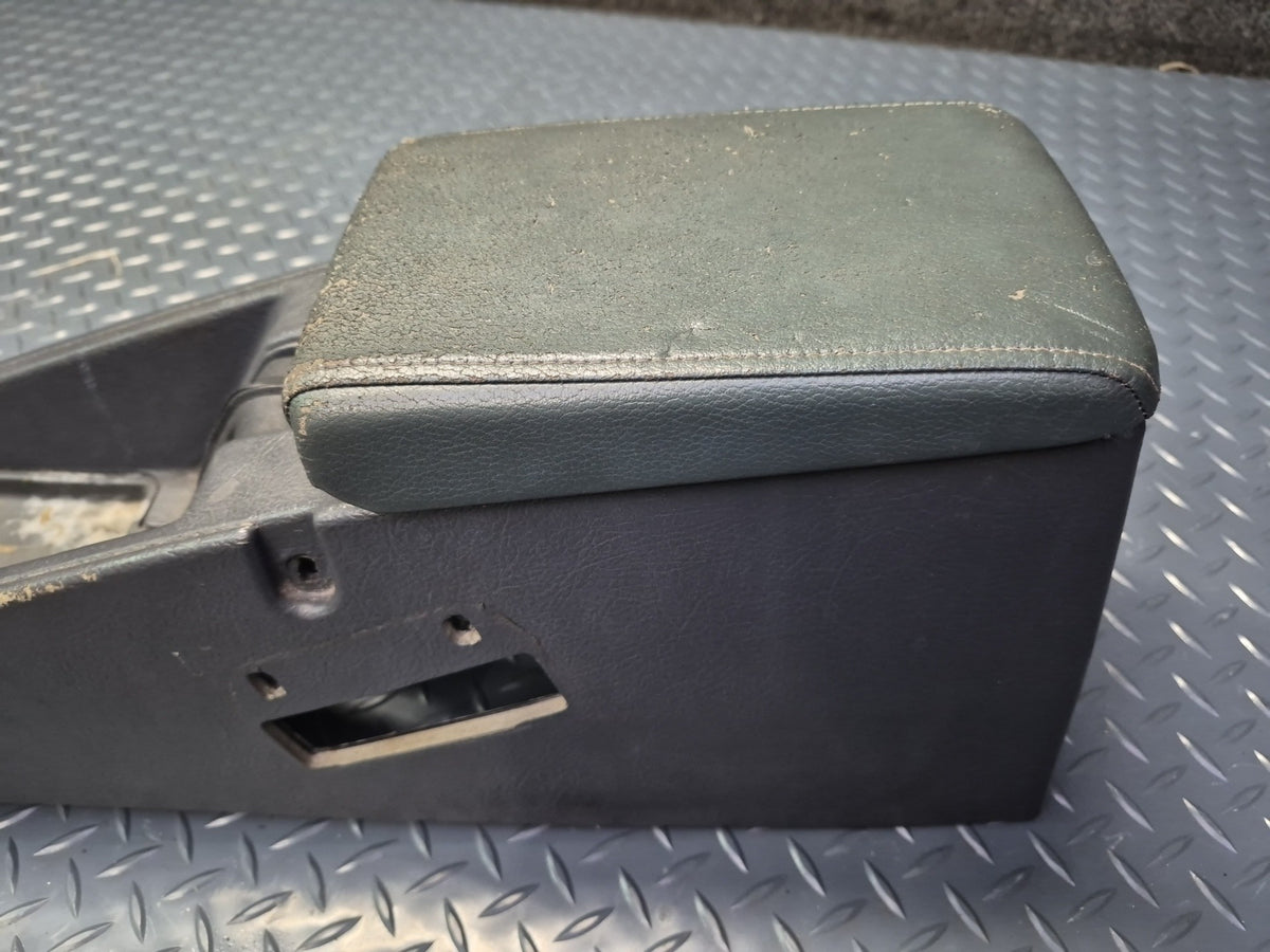 84-86 Toyota Cressida MX73 Sedan Center Console Trim Cover Panel Black Damaged