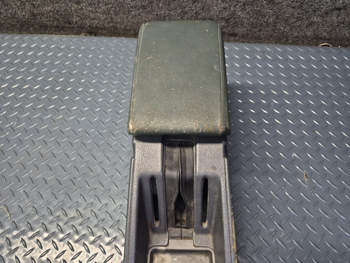 84-86 Toyota Cressida MX73 Sedan Center Console Trim Cover Panel Black Damaged
