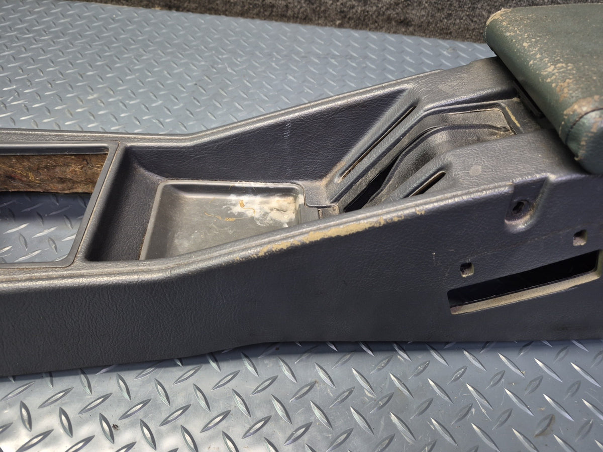 84-86 Toyota Cressida MX73 Sedan Center Console Trim Cover Panel Black Damaged