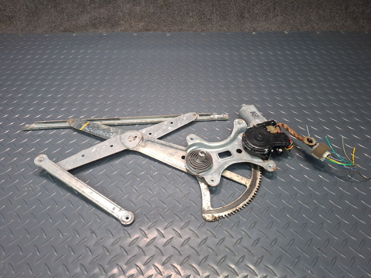 1998-2007 Lexus UZJ100L LX470 Front Left Door Window Regulator W/ Motor