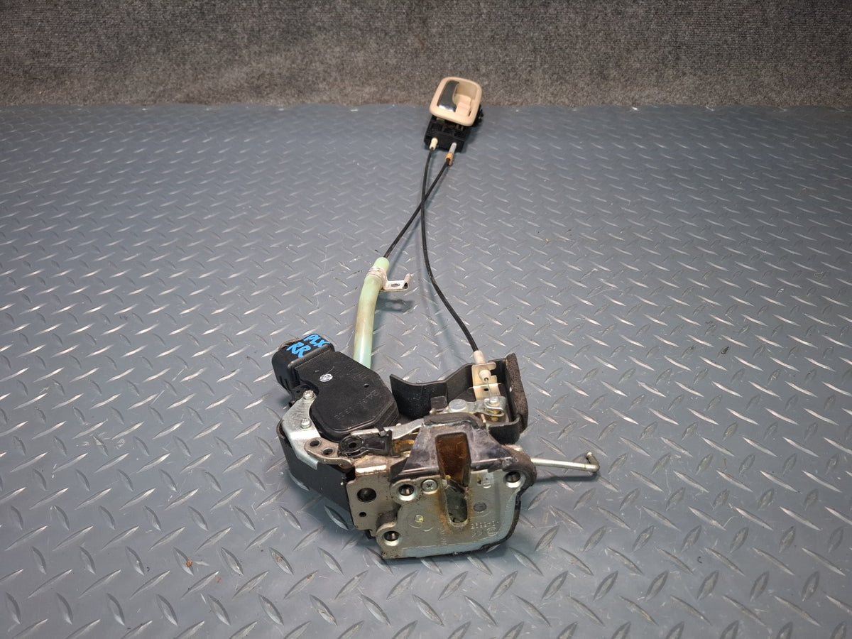 2003-2007 Lexus UZJ100L LX470 Rear Right Side Door Lock Latch Actuator W/ Handle