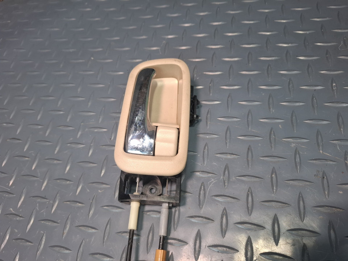 2003-2007 Lexus UZJ100L LX470 Rear Right Side Door Lock Latch Actuator W/ Handle