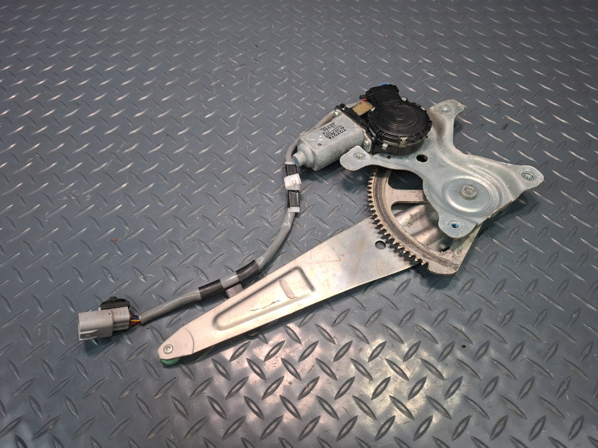 1998-2007 Lexus UZJ100L LX470 Rear Right Door Window Regulator W/ Motor