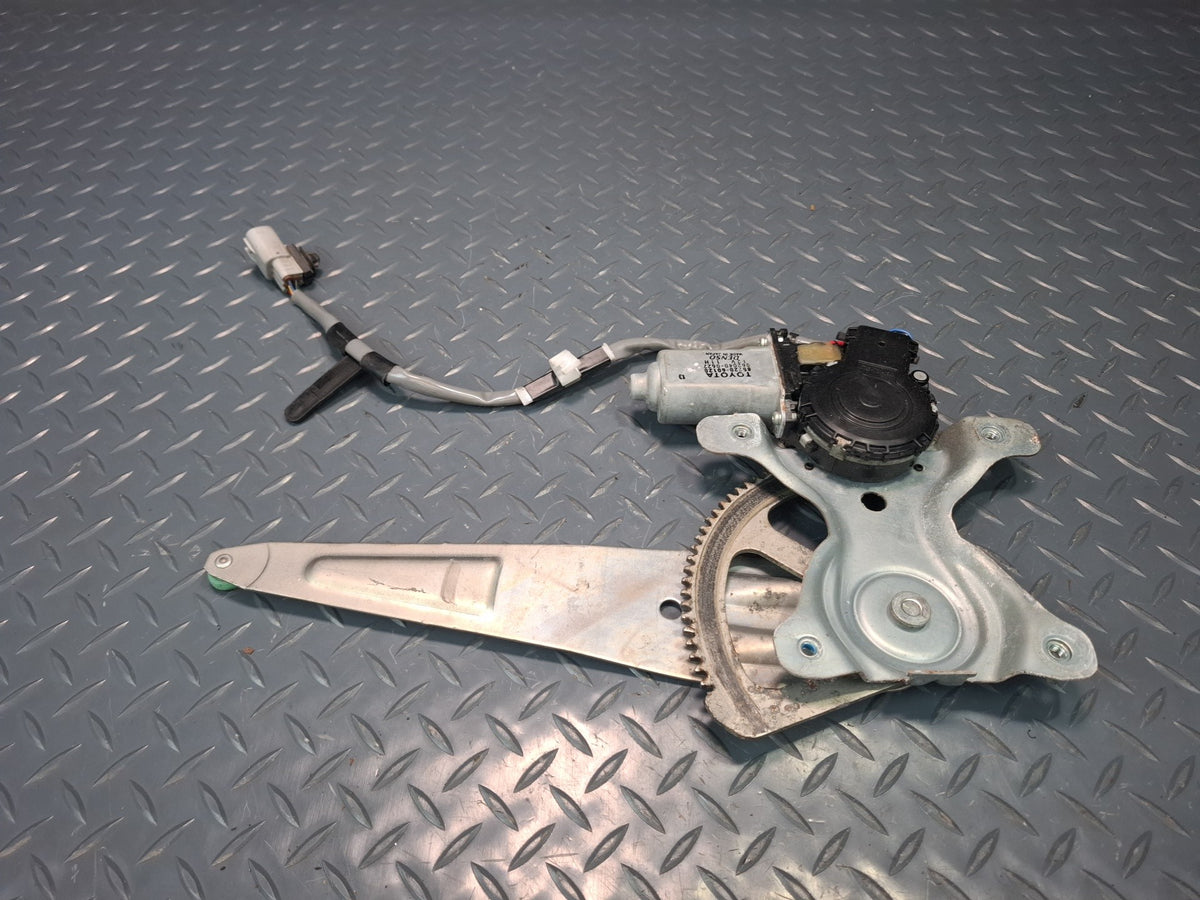 1998-2007 Lexus UZJ100L LX470 Rear Right Door Window Regulator W/ Motor