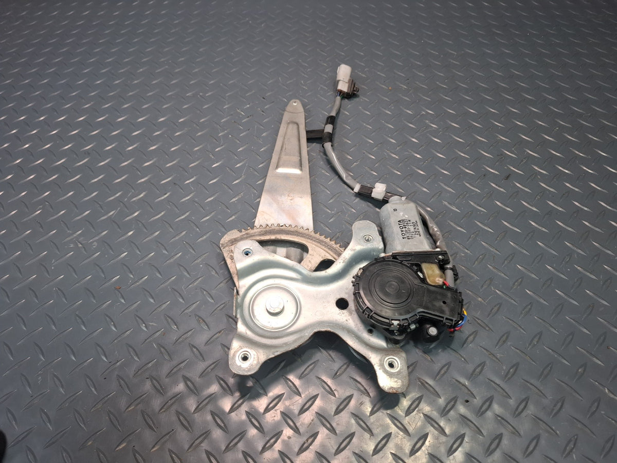 1998-2007 Lexus UZJ100L LX470 Rear Right Door Window Regulator W/ Motor