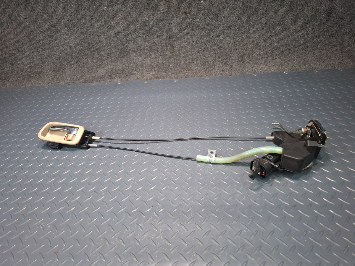 2003-2007 Lexus UZJ100L LX470 Rear Left Side Door Lock Latch Actuator W/ Handle