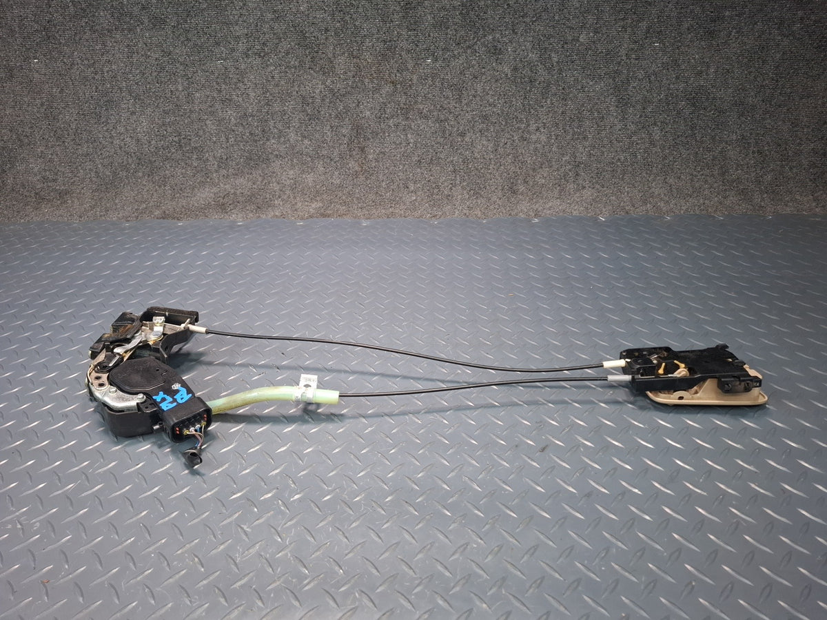 2003-2007 Lexus UZJ100L LX470 Rear Left Side Door Lock Latch Actuator W/ Handle