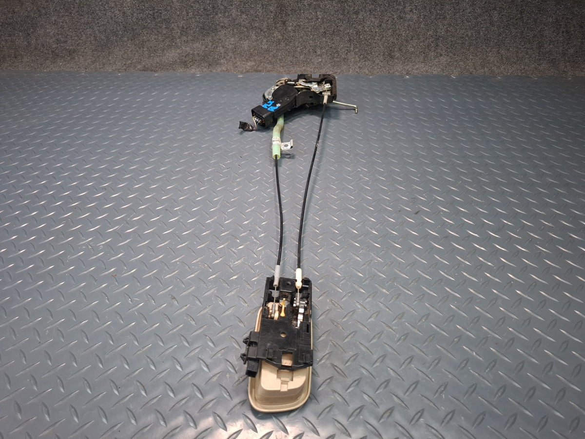 2003-2007 Lexus UZJ100L LX470 Rear Left Side Door Lock Latch Actuator W/ Handle