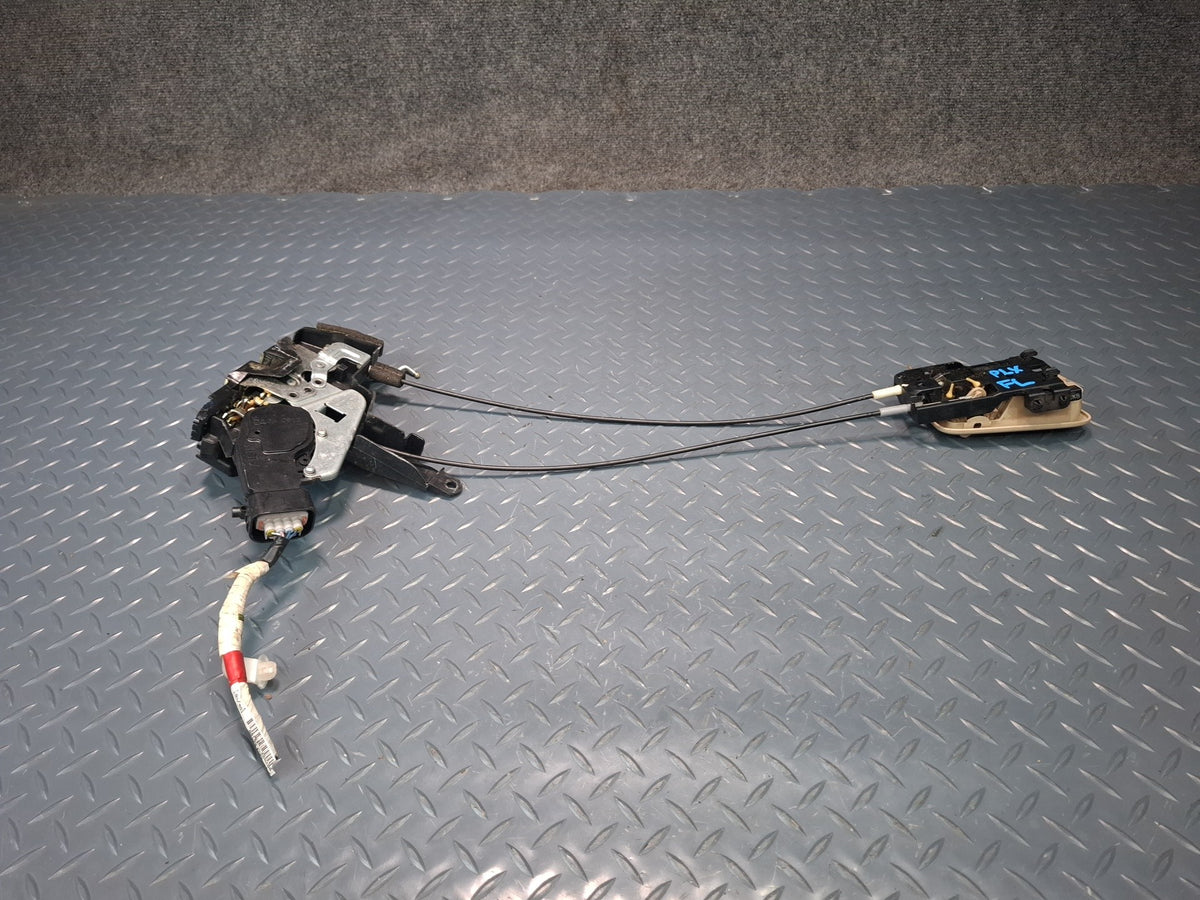2003-2007 Lexus UZJ100L LX470 Front Left Side Door Lock Latch Actuator W/ Handle
